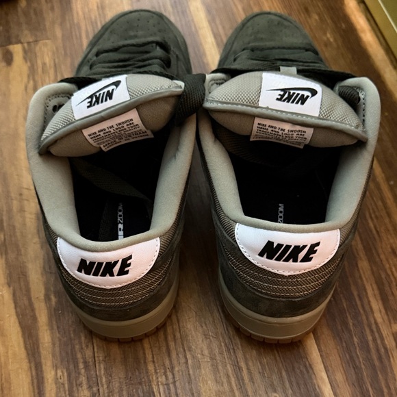 Nike Olive Green Suede Sneakers - Picture 4 of 4